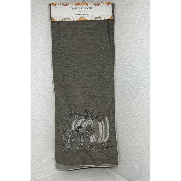 Beaded Silver Harvest Pumpkins Table Runner Thanksgiving Home Dining Kitchen - Picture 1 of 6